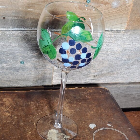 Hand Painted Red Wine Glass - Grapes - Picture 1 of 3